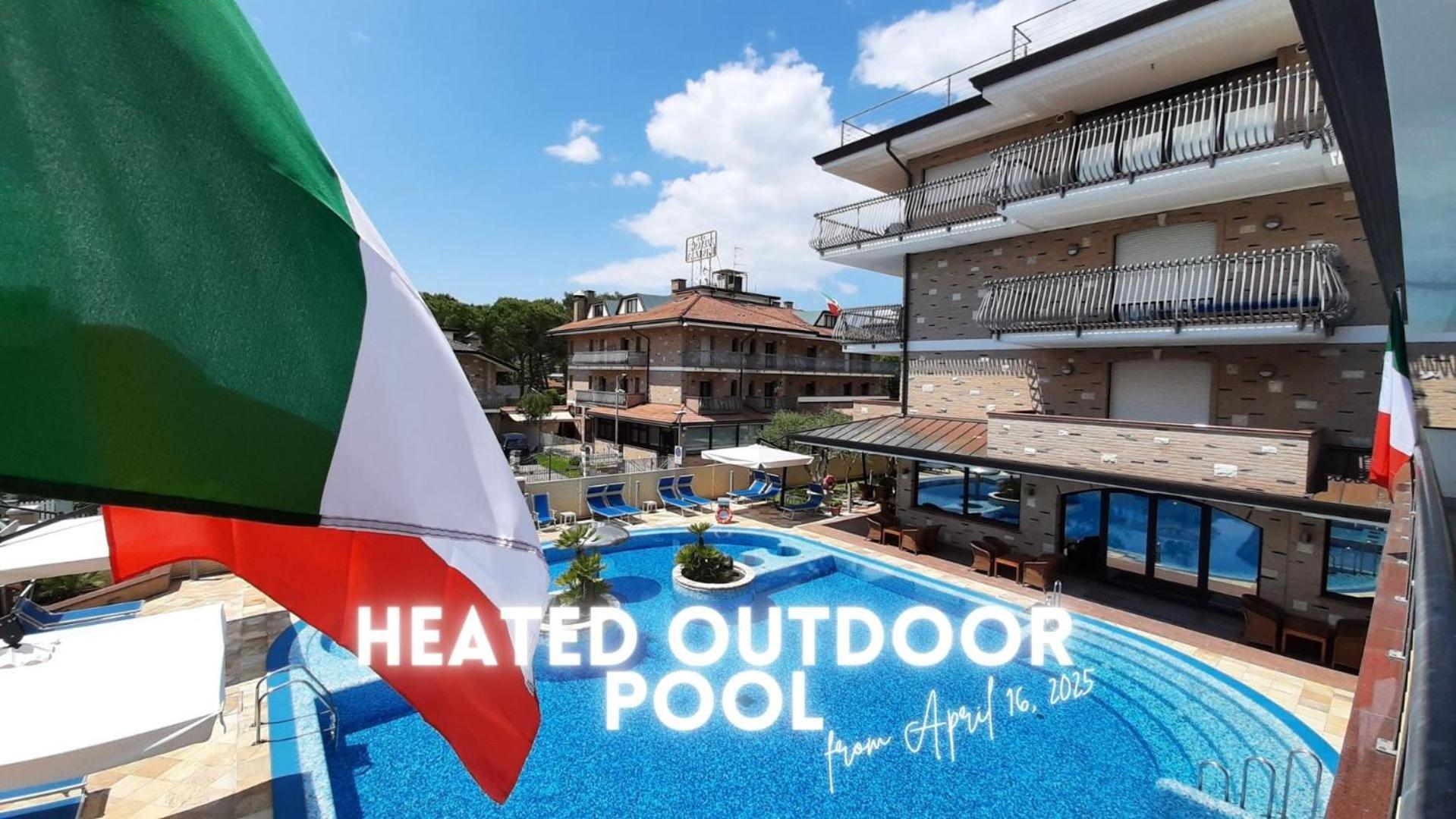 Hotel & Wellness Fra I Pini Lignano Sabbiadoro Bagian luar foto