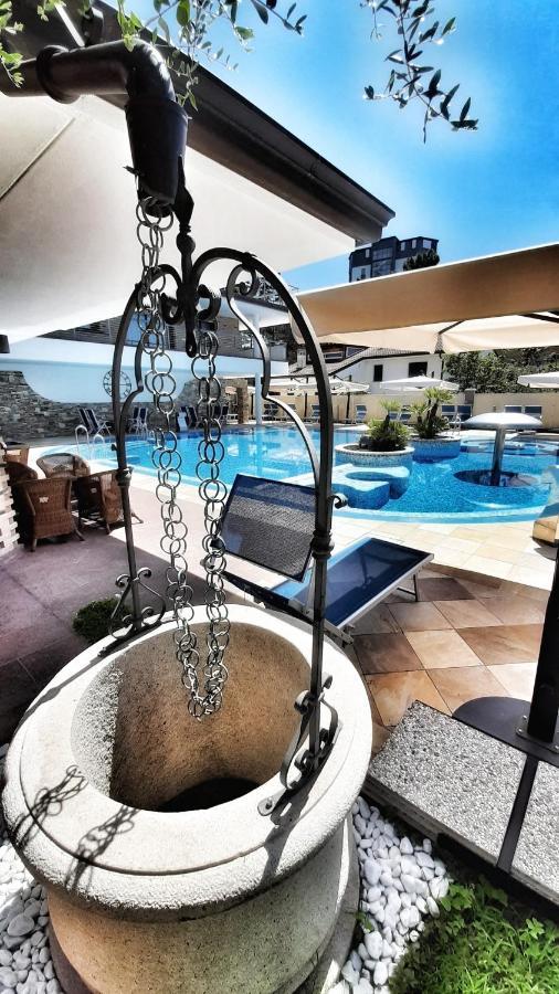 Hotel & Wellness Fra I Pini Lignano Sabbiadoro Bagian luar foto